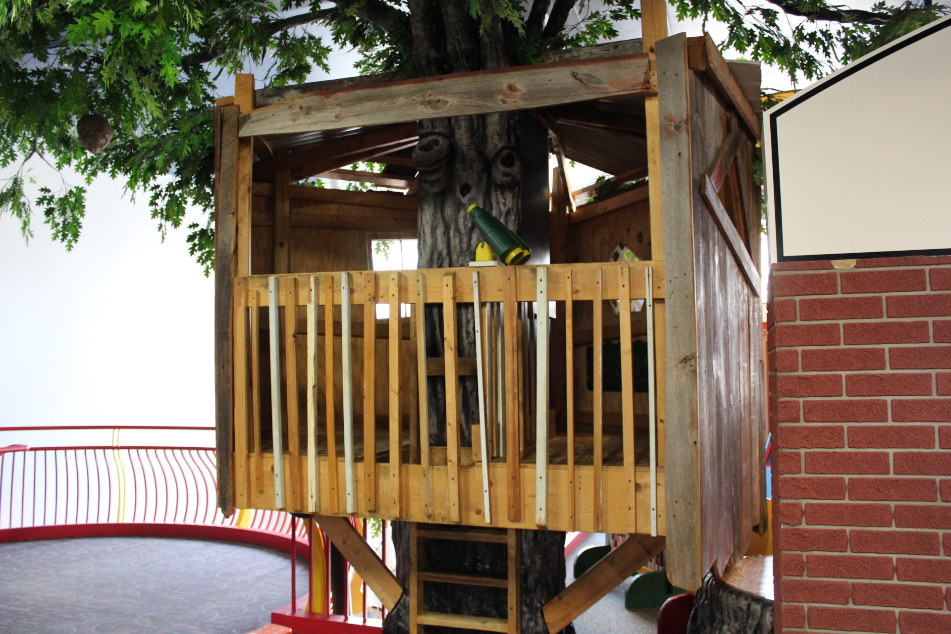 Treehouse Exhibits